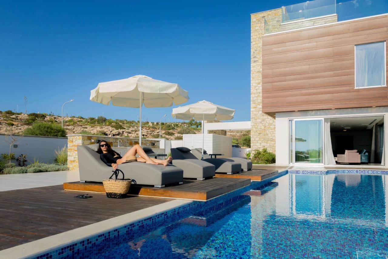 Love Bridge Seaview Villas أيا نابا المظهر الخارجي الصورة