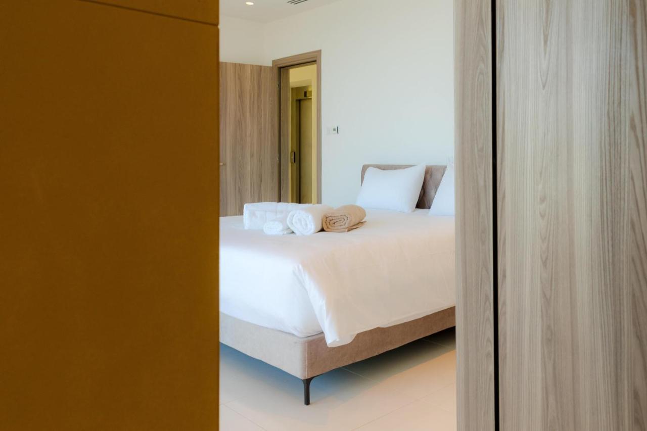 Love Bridge Seaview Villas أيا نابا المظهر الخارجي الصورة