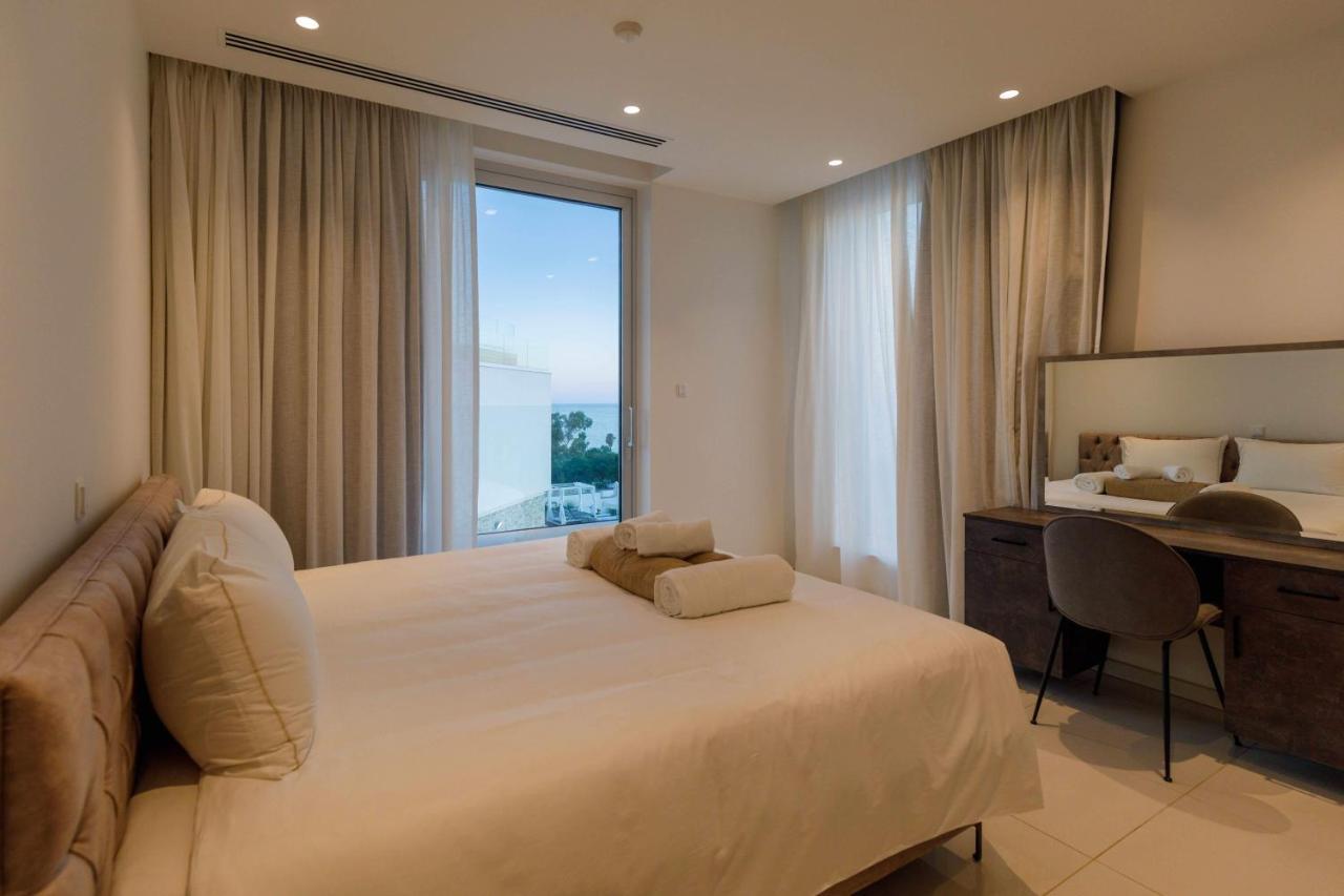 Love Bridge Seaview Villas أيا نابا المظهر الخارجي الصورة