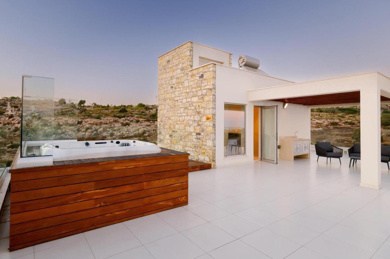 Love Bridge Seaview Villas أيا نابا المظهر الخارجي الصورة